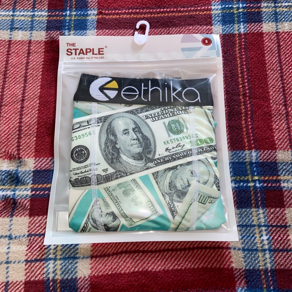 Ethika size S 10/10 condition